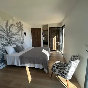 Couette-café Nomade Proche De Cannes